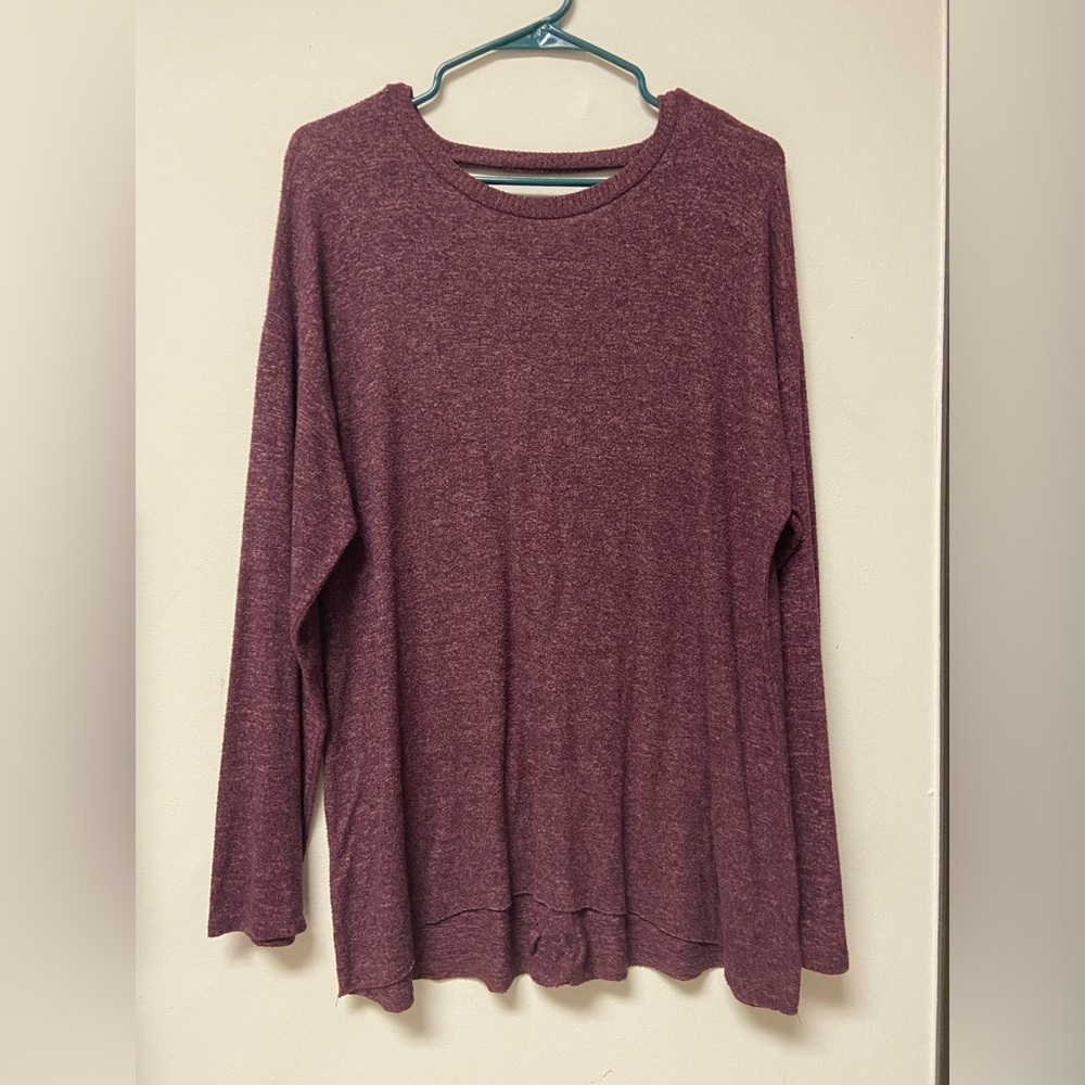 American Eagle Outfitters Long Sleeve Tee in Maroon Heather